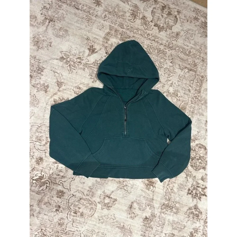 Lululemon Scuba Cropped Hoodie XS/S